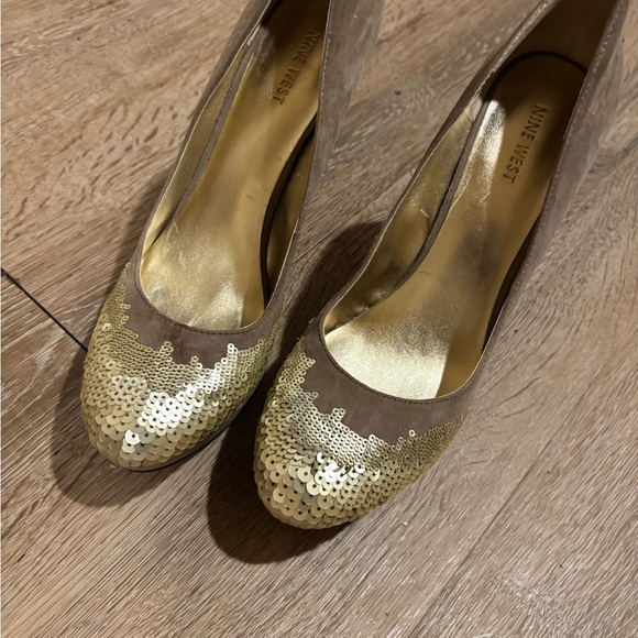 Nine West Gold and Brown Heels - Picture 2 of 3